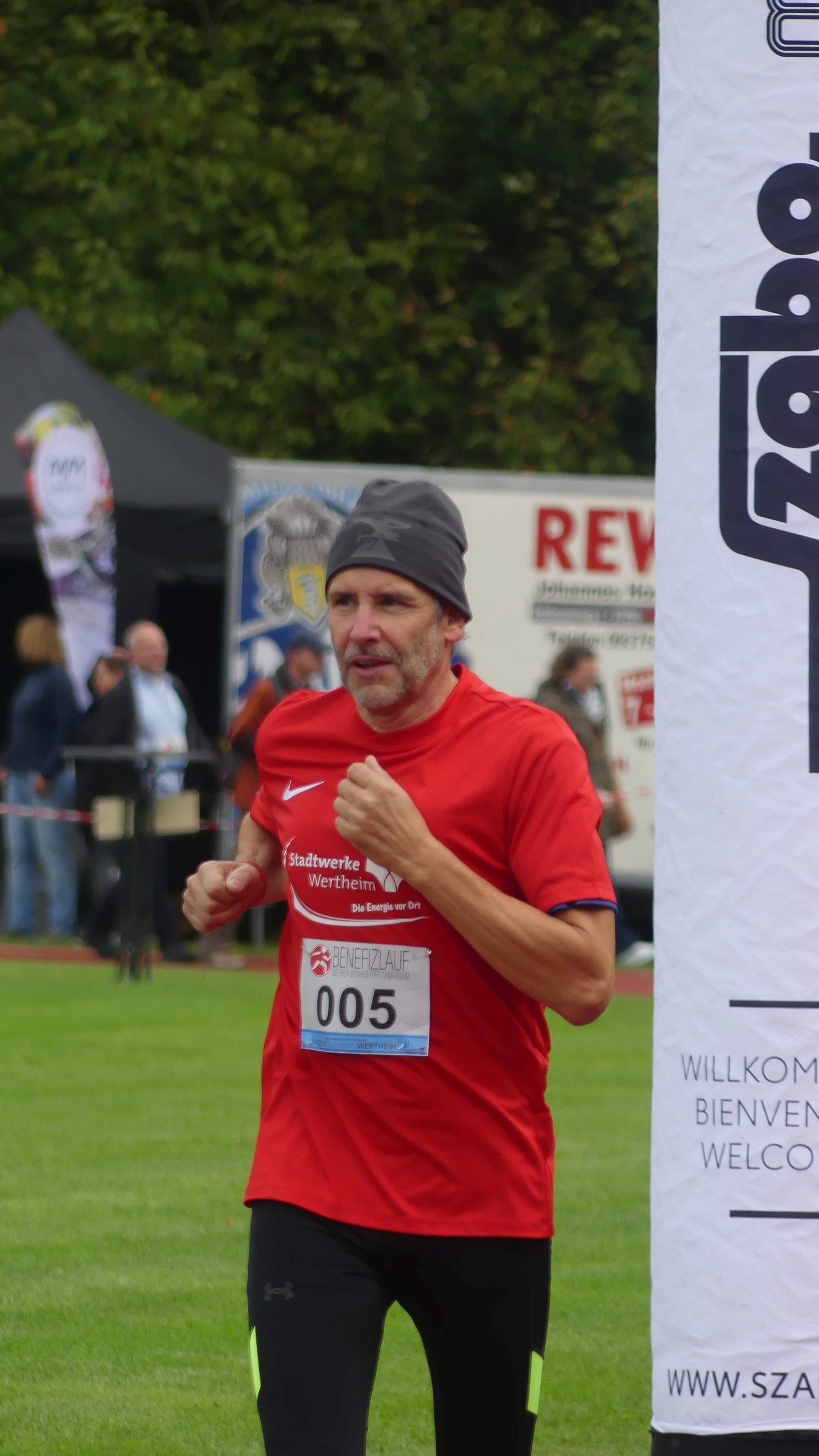 Bild vom 14. Benefizlauf im Jahr 2024. Dies ist das 43. Bild.